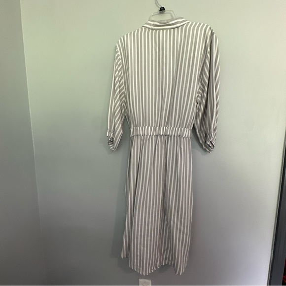 LOFT Outlet lounge Grey White striped collared button  dress Large Soft Flowy - Picture 6 of 6